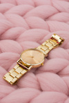 Stylish Gold Women's Watch with Bracelet