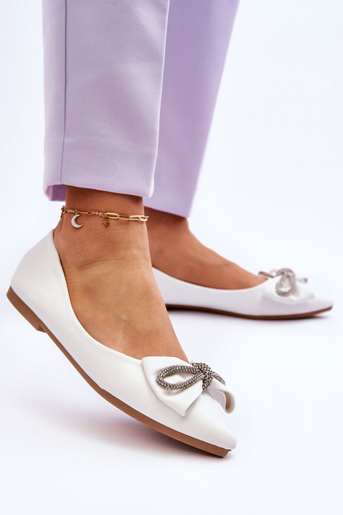 Elegant Ballerinas With A Bow White One Time