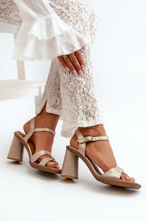 Leather Sandals with Heel Maciejka 06029-25 Gold