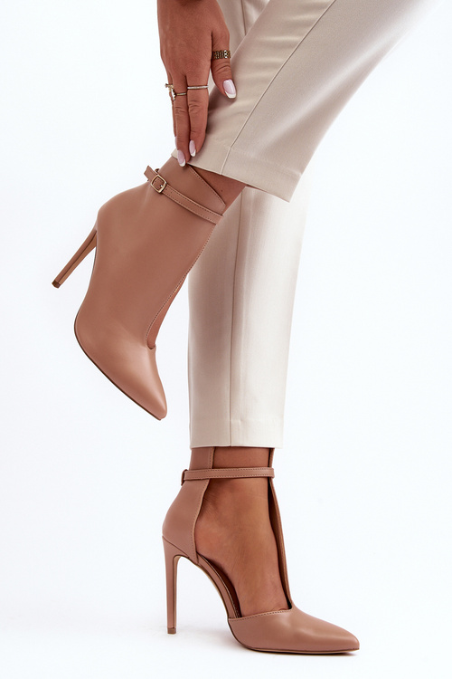 Women's Leather Heels on Stiletto Beige Amalundi