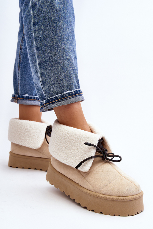 Snow boots on platform with fur light beige Olimuka