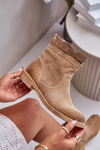 Zamszowe Botki Damskie Niskie Płaski Obcas Zamek Beżowe Lewski 3624