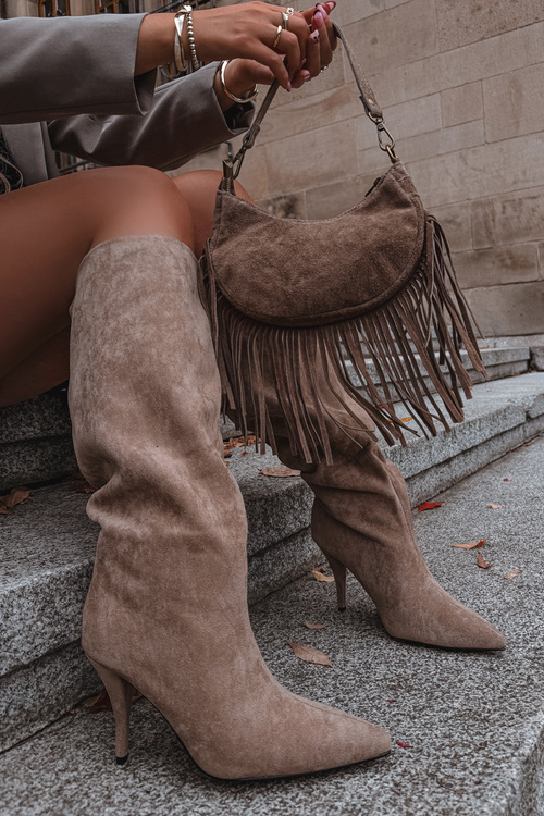 Slip-on women's boots with heel made of eco suede beige Noretta
