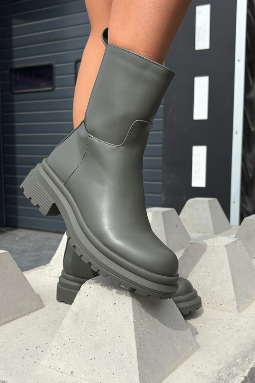 Women's Platform and Flat Heel Boots Green Levira