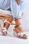 Women's Sandals On Wedge Beige Veenus
