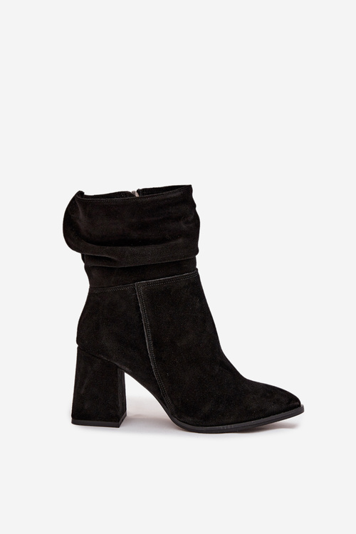 Ankle boots made of natural suede lined with a heel with gathering Zazoo 4216 Black