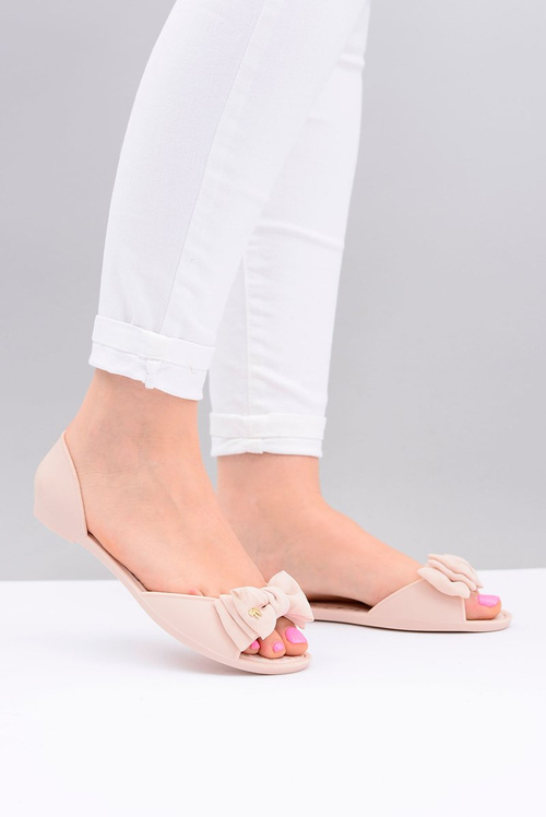 Rubber Meliski Beige Ballerinas With Cocard Sonia