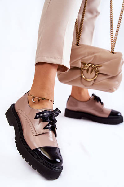 Lacquered Lace-Up Shoes Laura Messi 2441 Beige