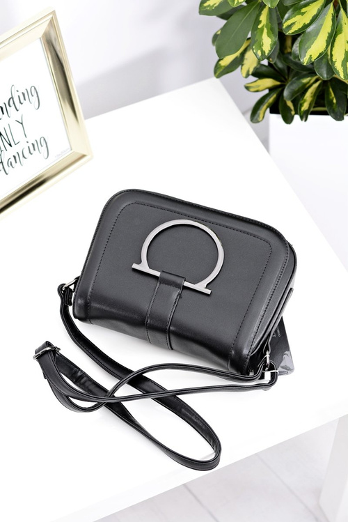 Women's Black Shoulder Handbag Letterpack