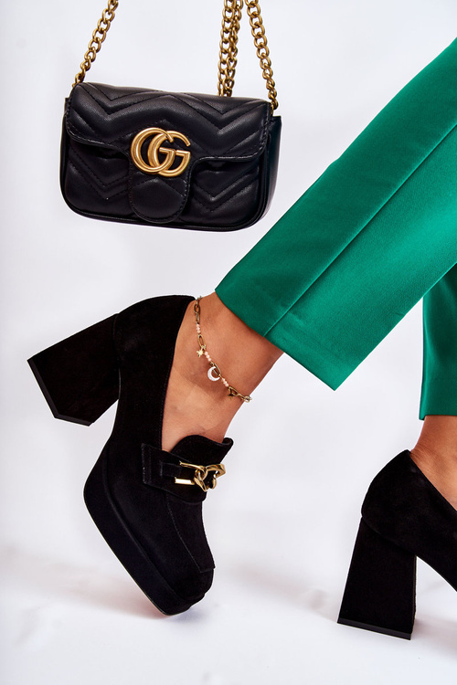 Suede Pumps With A Decorative Chain Laura Messi 2444 Black