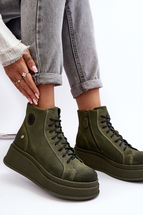 Leather Boots On Massive Platform Maciejka 06309-24 Olive