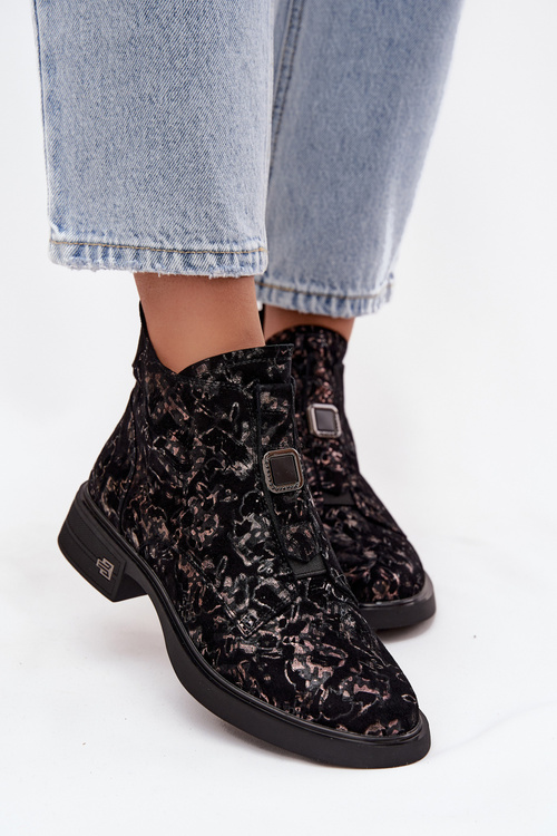 Ankle boots made of genuine suede with low heel D&A CR52-713 Black-brown