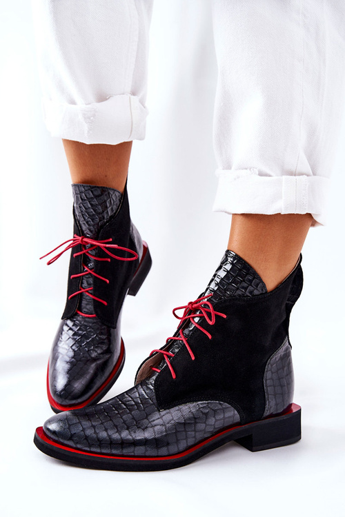 Leather Boots With A Aligator Pattern Navy Black Laorelia