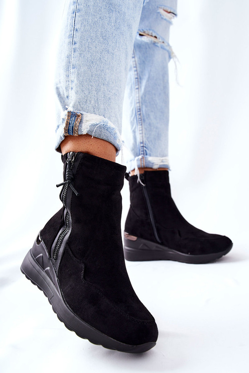 Boots On Heels Suede Black Athelaine