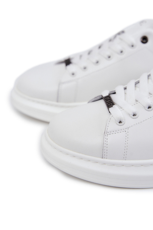 Men's sports shoes GOE JJ1N4064 White