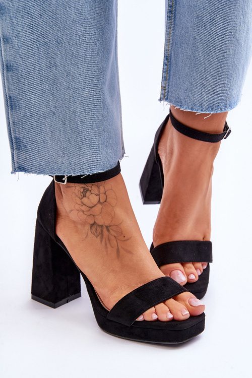 Fashionable Suede Square Heel Sandals Black Merila