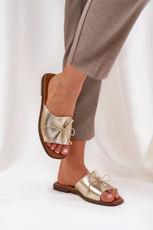 Flat Sandals With Decorative Bow Golden Deonelis