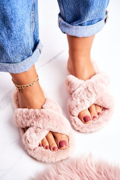 Women's Furry Slippers Light Brown Cozy Time