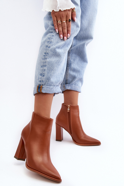 Women's Leather Boots On Heel Brown Saitana