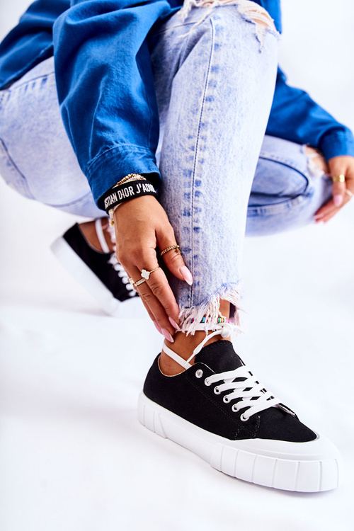 Women's Sneakers On The Platform Black Comes