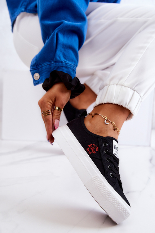 Sneakers On A Platform Lee Cooper LCW-22-31-0835L Black