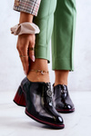 Laquered Fashionable shoes on a post black and red Lorena