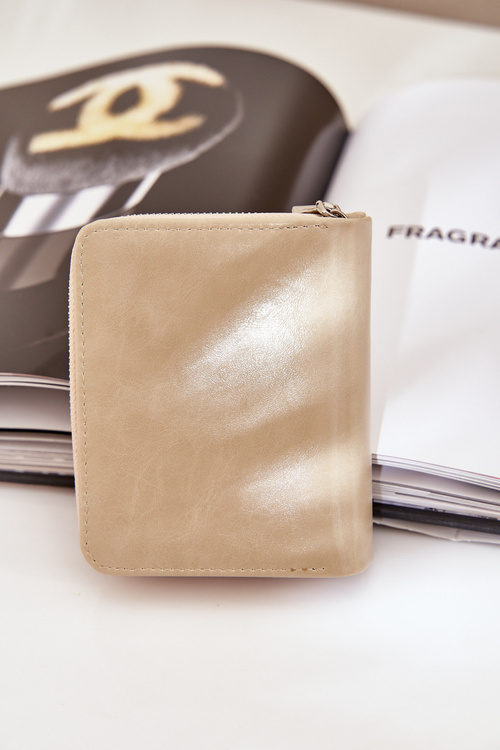 Lacquered Women's Wallet Light Beige Yathika