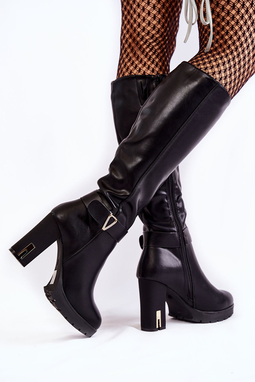 Classic Leather Boots On A Bar Black Kornelli