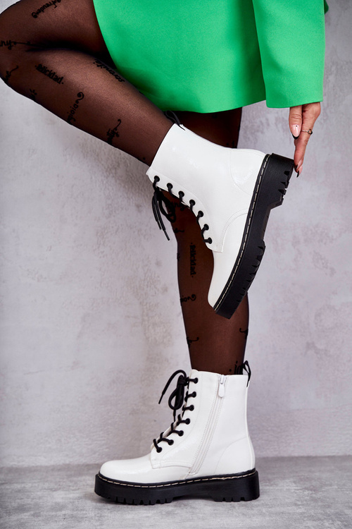 Women's Flat Boots White Kognito