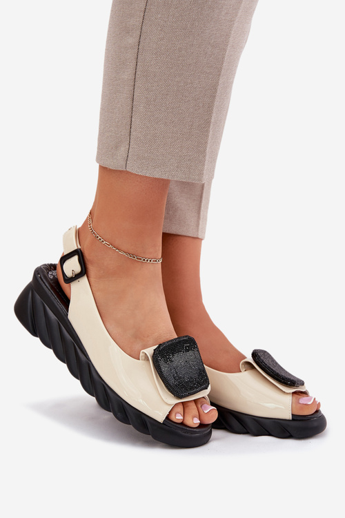 Lakierowane Sandały Na Koturnie Skóra Naturalna Ozdoba Beżowe Artiker 56C1567