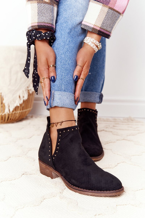 Ażurowe Botki Z Wycięciami Czarne Clever