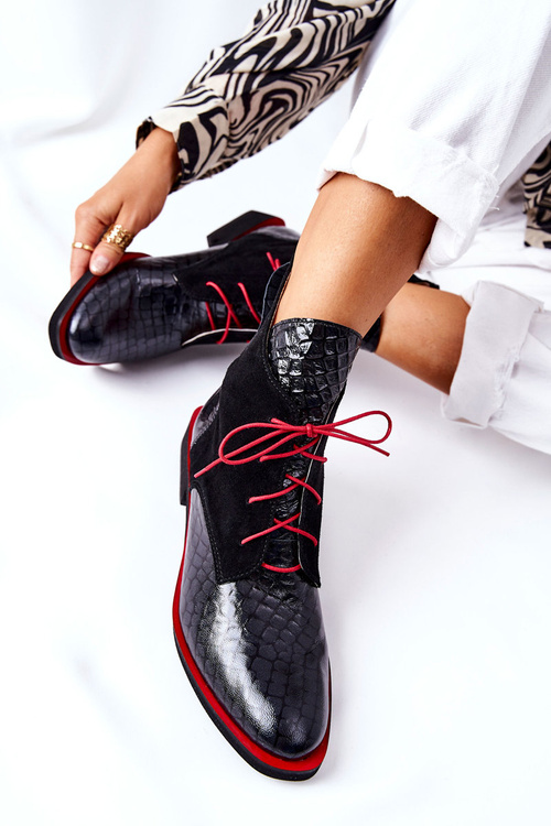 Leather Boots With A Aligator Pattern Navy Black Laorelia