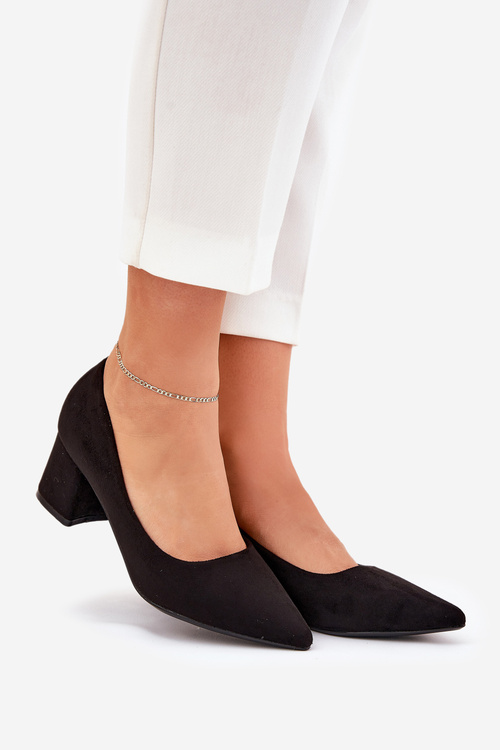 Women's pointed toe pumps on a heel black Merinette