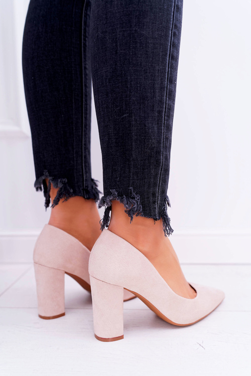 Beige Suede Satisfied pumps
