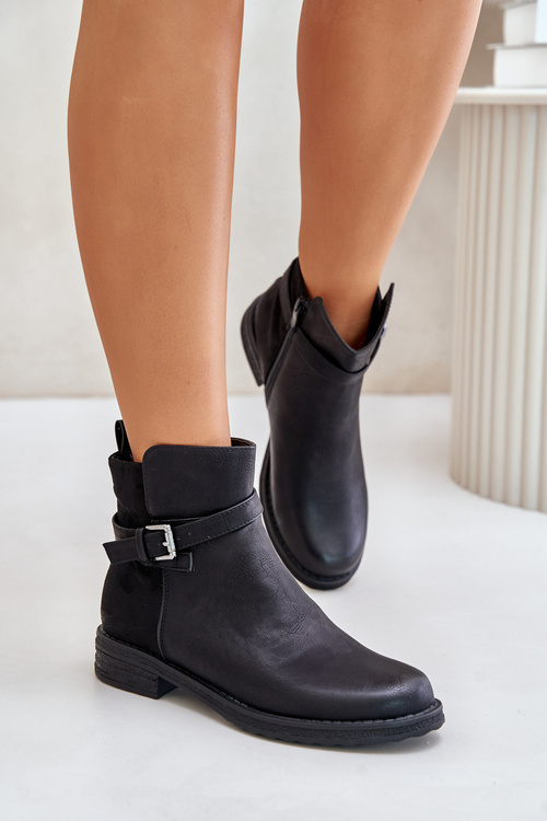 Insulated Ankle Boots On Flat Heel With Strap Black Sabamessa
