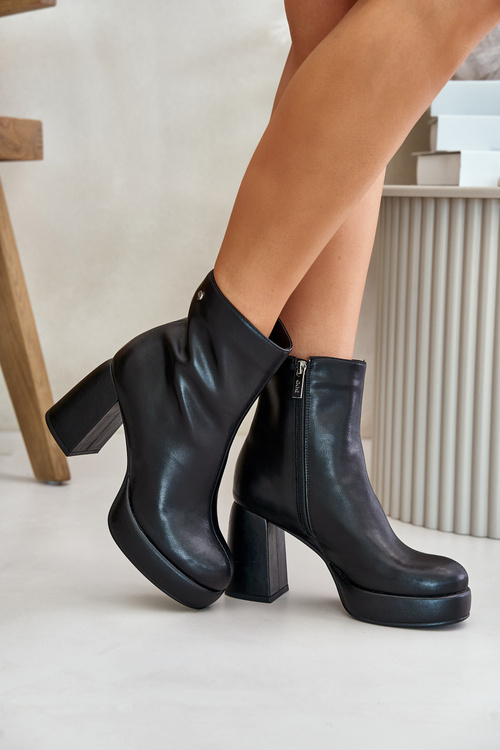 Heeled Boots Made of Natural Leather Black GOE OO2N4166-W2