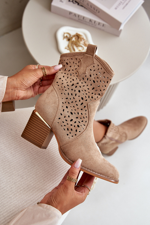 Botki Z Eko Zamszu Zapinane Na Zamek Ażurowe Na Słupku Ciemnobeżowe Sevana