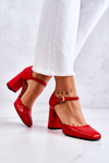Fashionable Lacquered Pumps On A Bar Red Maoris