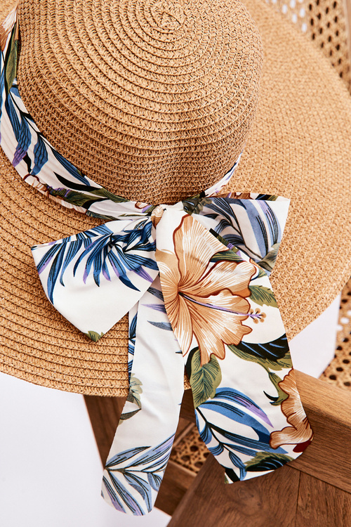 Elegant Women's Hat With Material Bow Beige