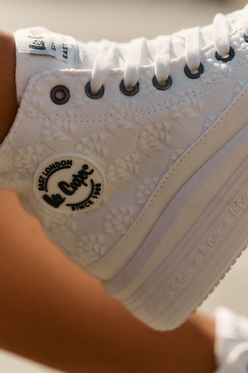 Trampki Damskie Materiałowe Na Platformie Białe Lee Cooper LCW-25-44-3209L