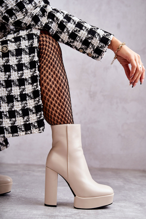 Smooth Leather Booties On A Bar Beige Kaysa