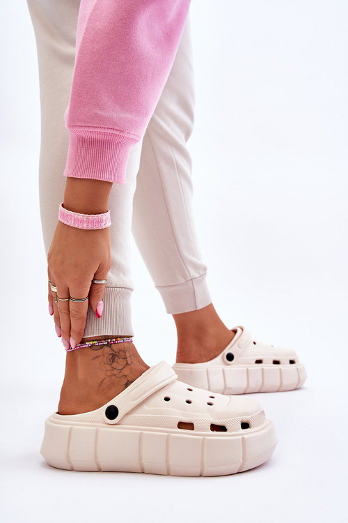 Women's Foam Platform Crocs Beige Beckett