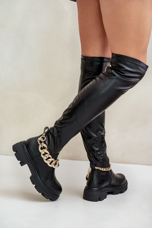 Knee High Boots On Flat Heel With Chain Pemeriana