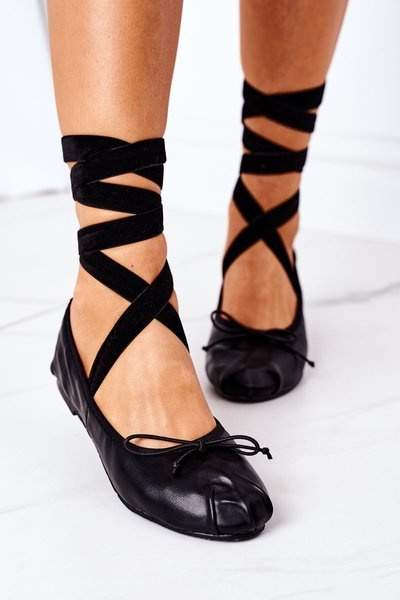 Lace-up Ballerinas Lu Boo Black