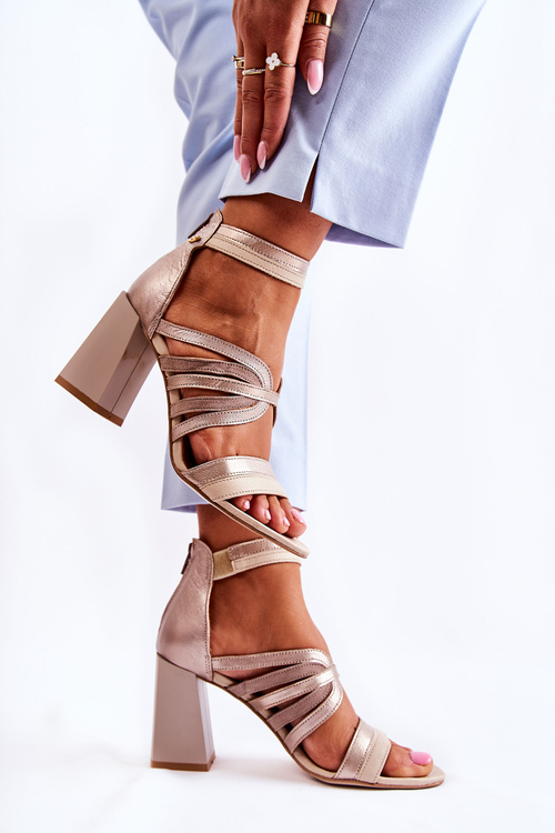 Women's leather sandals on a massive block Maciejka 05514-04 Beige and gold