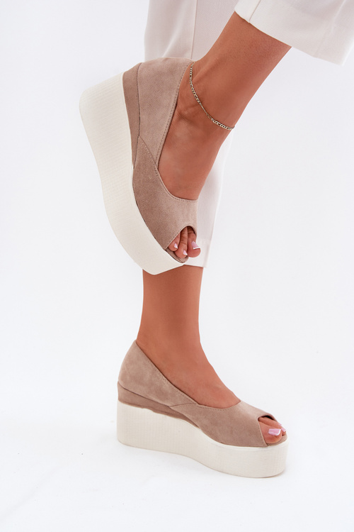 Womens wedge and platform sandals beige Felyra