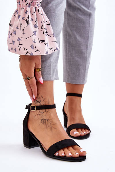 Low Heel Suede Sandals Black Quincy