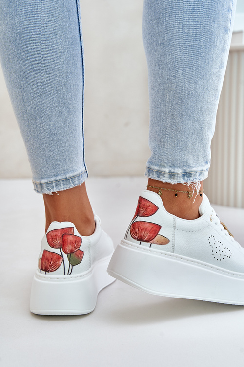 Women's Leather Sneakers On Platform With Pendant And Decorative Flower 89100 White