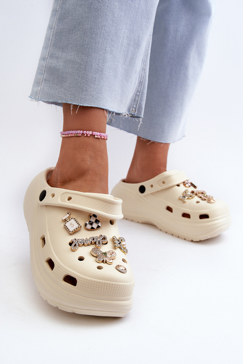 Women's Lightweight Foam Sandals on Thick Sole with Decorative Pins Beige Effiora