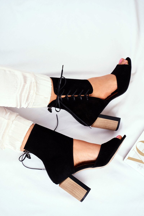 Women’s Sandals On High Heel Maciejka Leather Black 04122-01